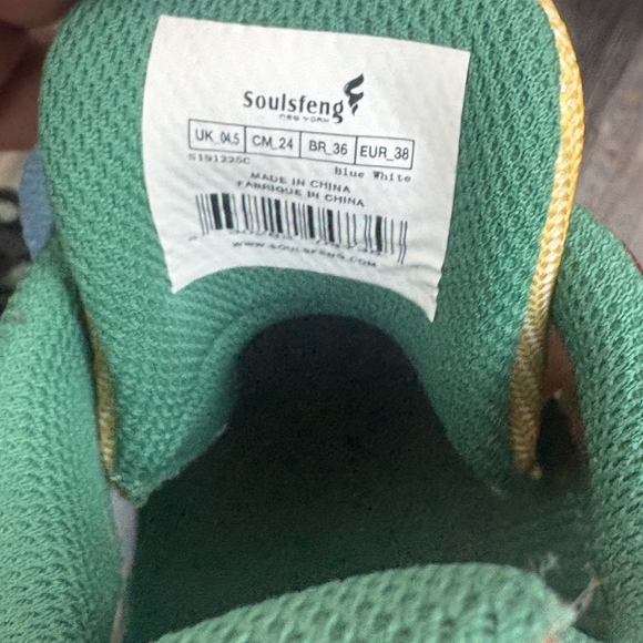 Soulsfeng Lightweight Breathable Running/Walking Shoe, Kids/Unisex EUR 38/ USA 5 - Picture 4 of 4